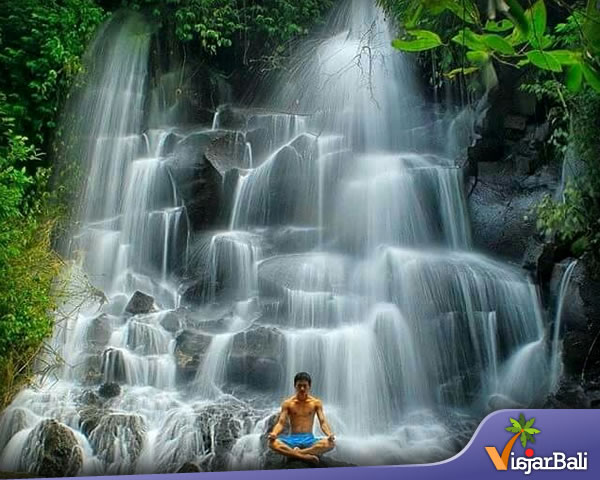 la cascada en bali