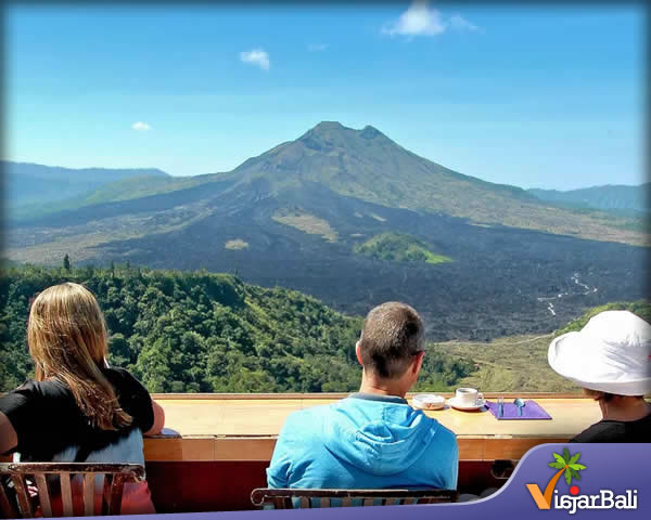 El Volcan y el Lago Batur en Kintamani