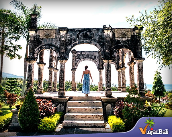 El Palacio del Agua Taman Ujung Sukasada