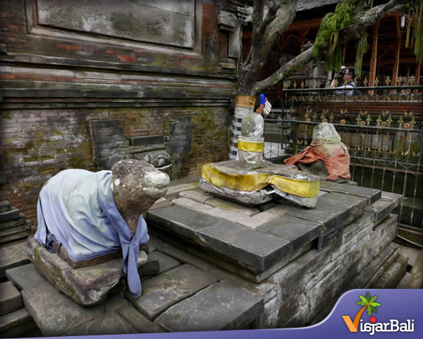 templo tirta empul