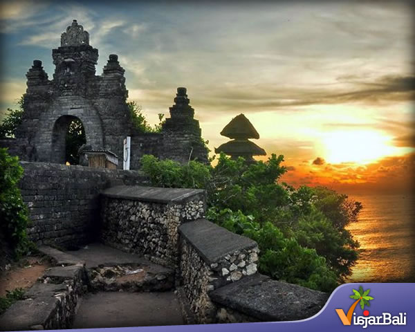 el templo del atardecer uluwatu